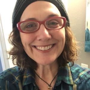 Meet your Posher, Holly